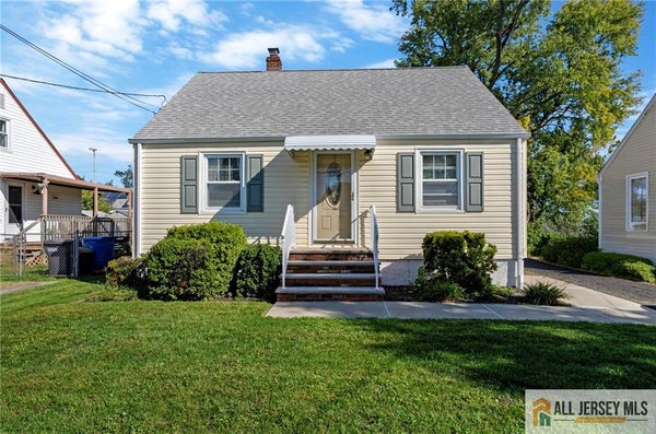 55 EISEMAN AVE, PISCATAWAY, NJ 08854 - Image 4c9a6fe8a1f44d4fe9cb791de7eb7ea6/2669947211