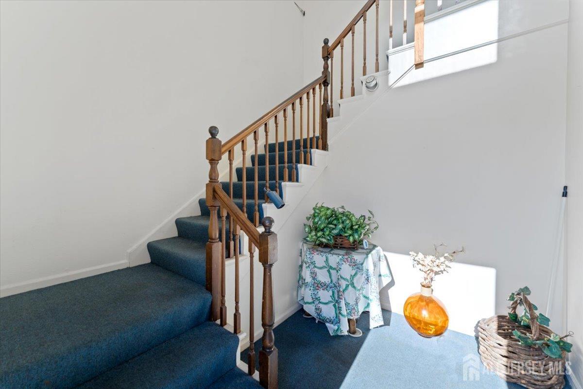 279 Milford Lane, Monroe Township, New Jersey image 4