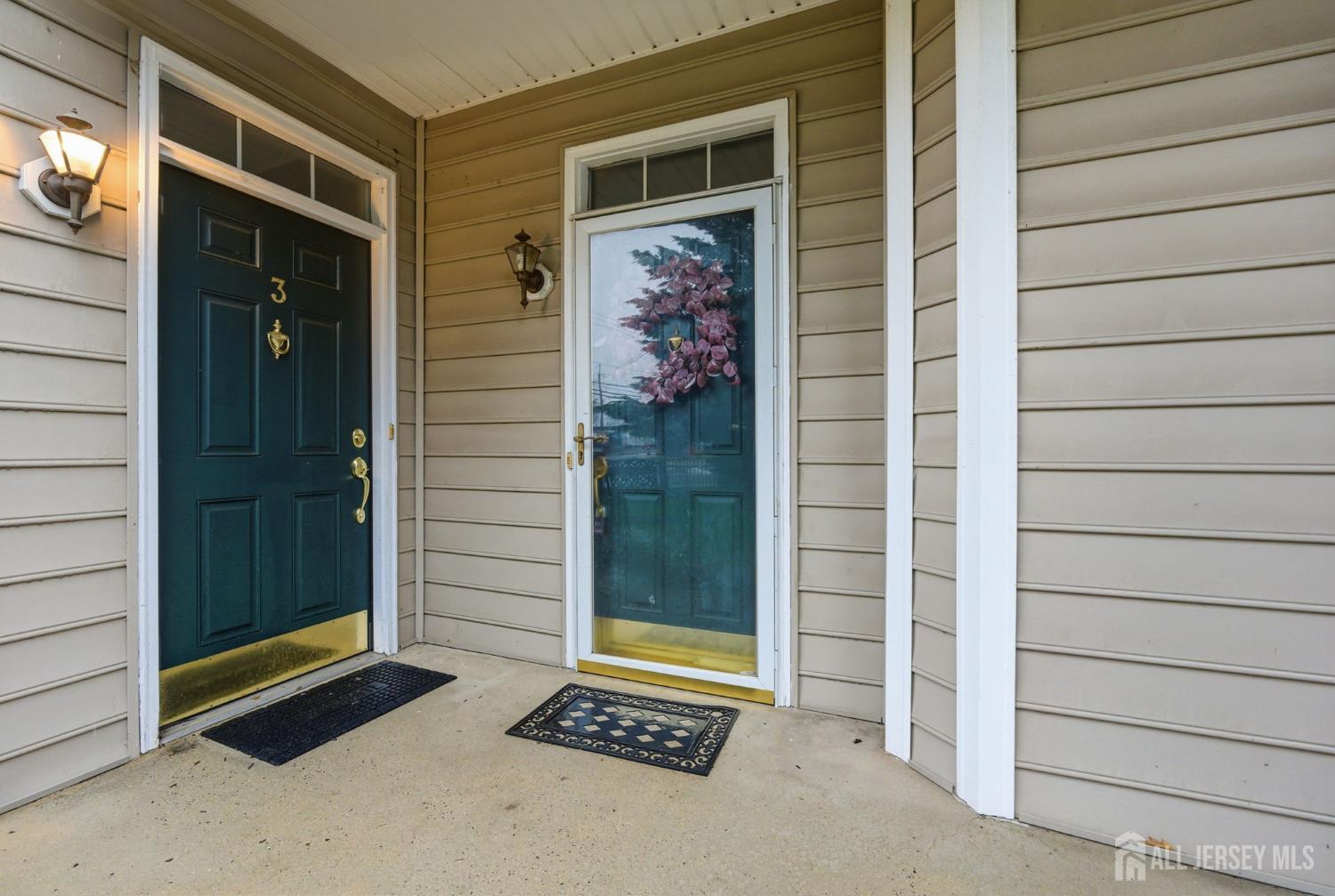 South Bound Brook, New Jersey 08880, United States, 3 Bedrooms Bedrooms, ,3 BathroomsBathrooms,Residential,Active,257493