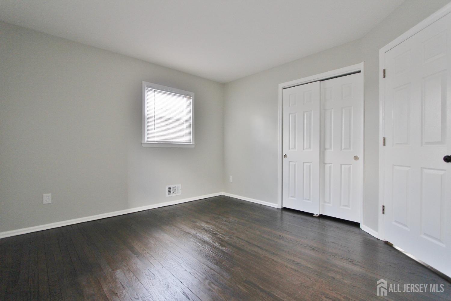 South Plainfield, New Jersey 07080, United States, 2 Bedrooms Bedrooms, ,1 BathroomBathrooms,Residential,Active,143756