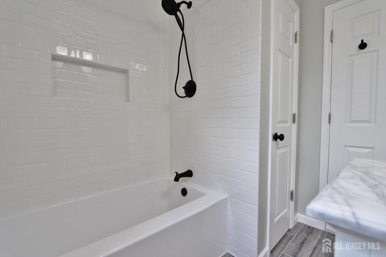 South Plainfield, New Jersey 07080, United States, 2 Bedrooms Bedrooms, ,1 BathroomBathrooms,Residential,Active,143756