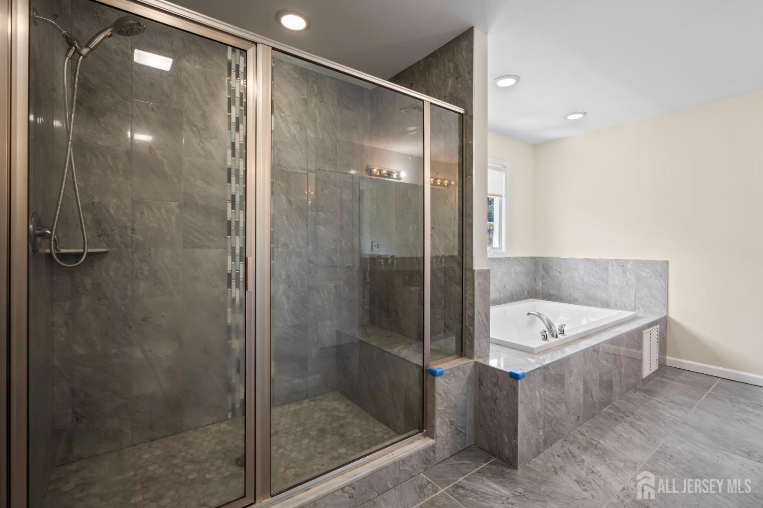 120 Normandy Road, Colonia, New Jersey image 36