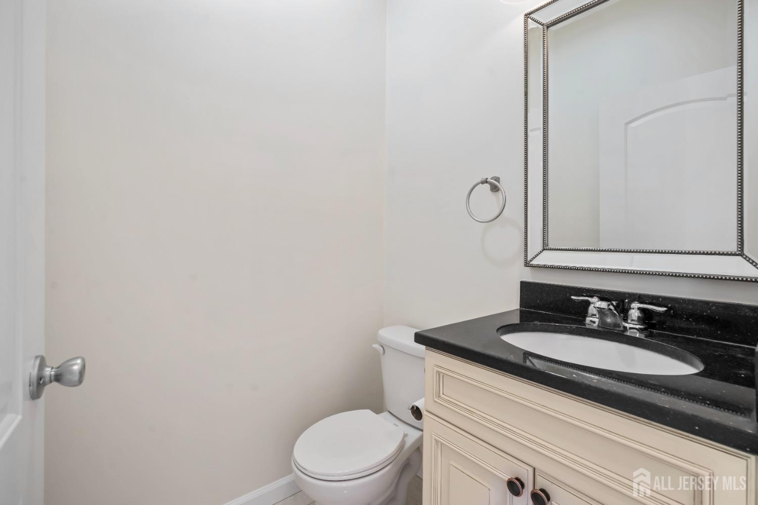 120 Normandy Road, Colonia, New Jersey image 37