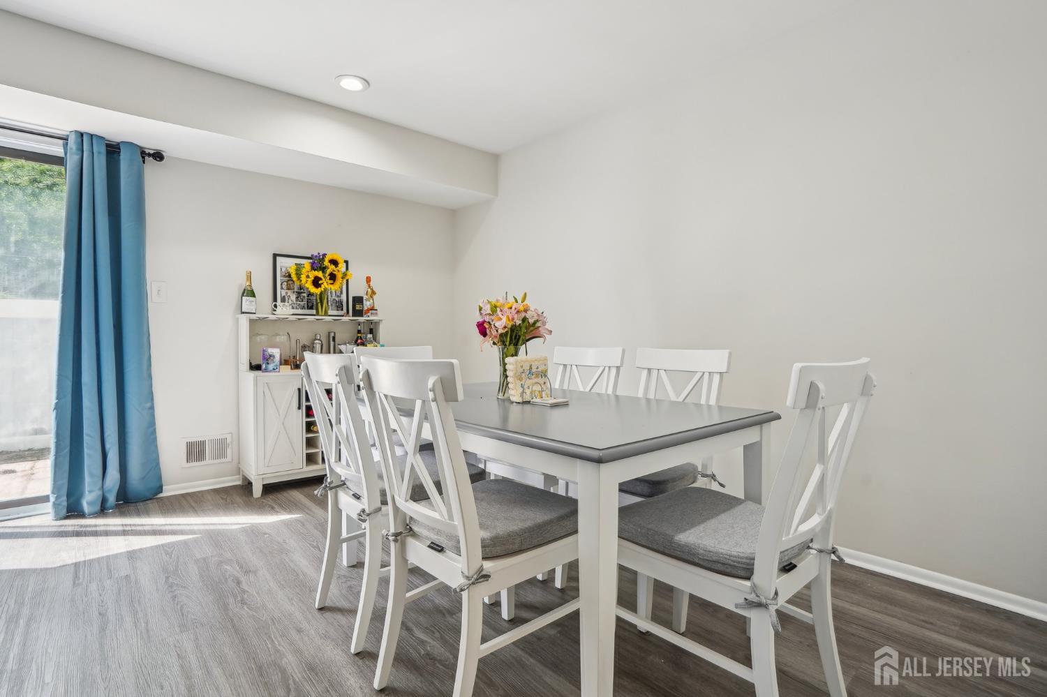 165 Essex Avenue #110, Metuchen, New Jersey image 5