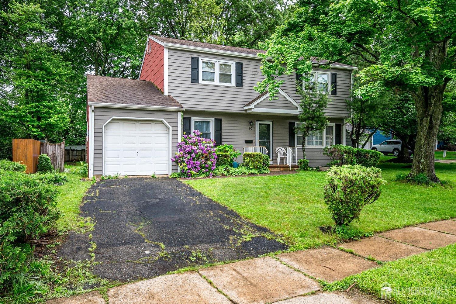 10 Ginesi Court, Metuchen, New Jersey image 2