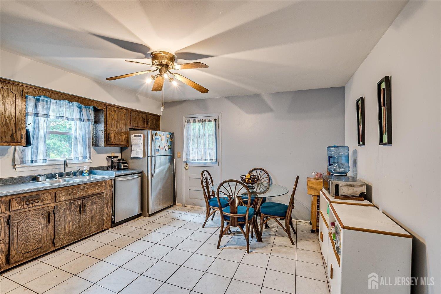 10 Ginesi Court, Metuchen, New Jersey image 15