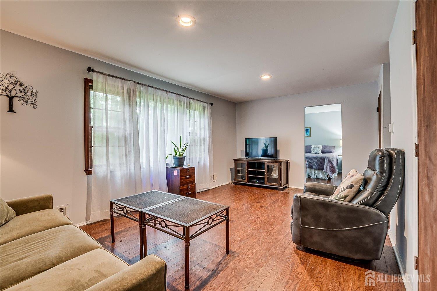 10 Ginesi Court, Metuchen, New Jersey image 11