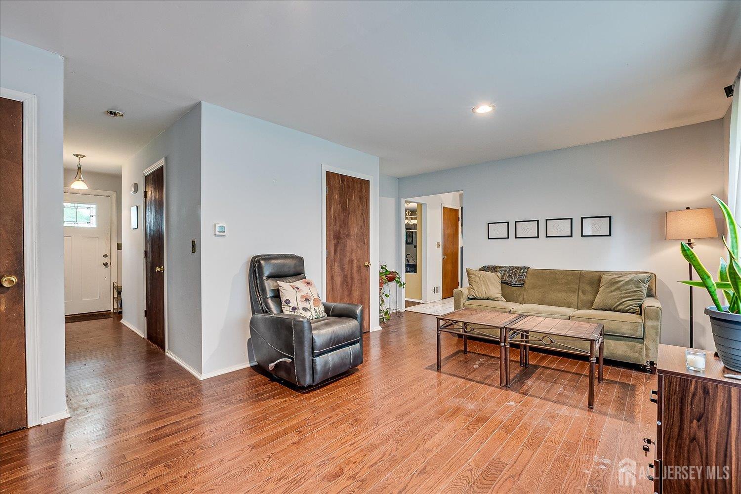 10 Ginesi Court, Metuchen, New Jersey image 13