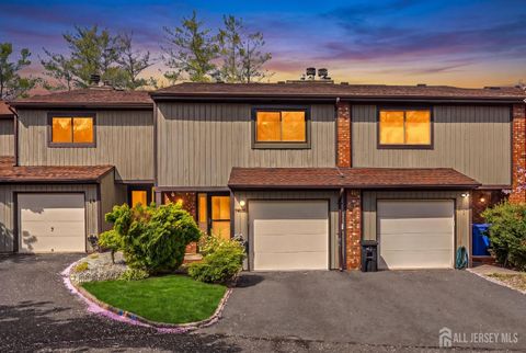 Condo For Sale - 20 Arrowsmith Court<br/> Middlesex County, Old Bridge, NJ 07747
