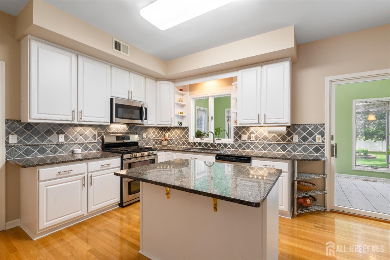 18 Stout Drive, Hillsborough, New Jersey image 21