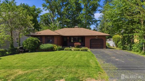 Homes For Sale - 212 Oxford Road<br/> Edison, NJ 08820
