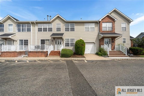 Condo For Sale - 364 Bowler Court<br/> Piscataway, NJ 08854