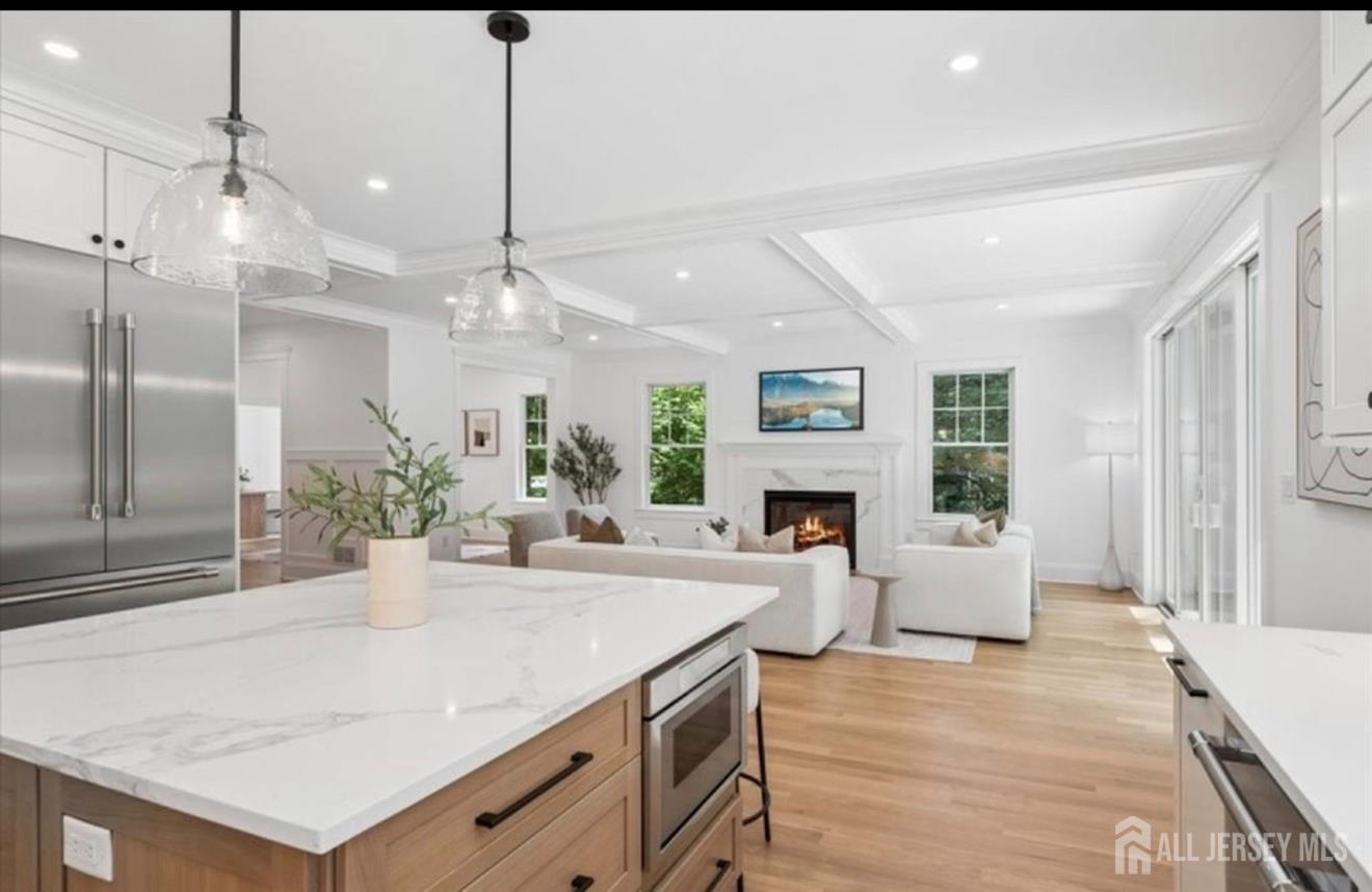 21 Middlesex Ave, Edison, NJ, 08820, USA, 5 Bedrooms Bedrooms, ,5 BathroomsBathrooms,Residential,Active,21 Middlesex Ave,2615867R