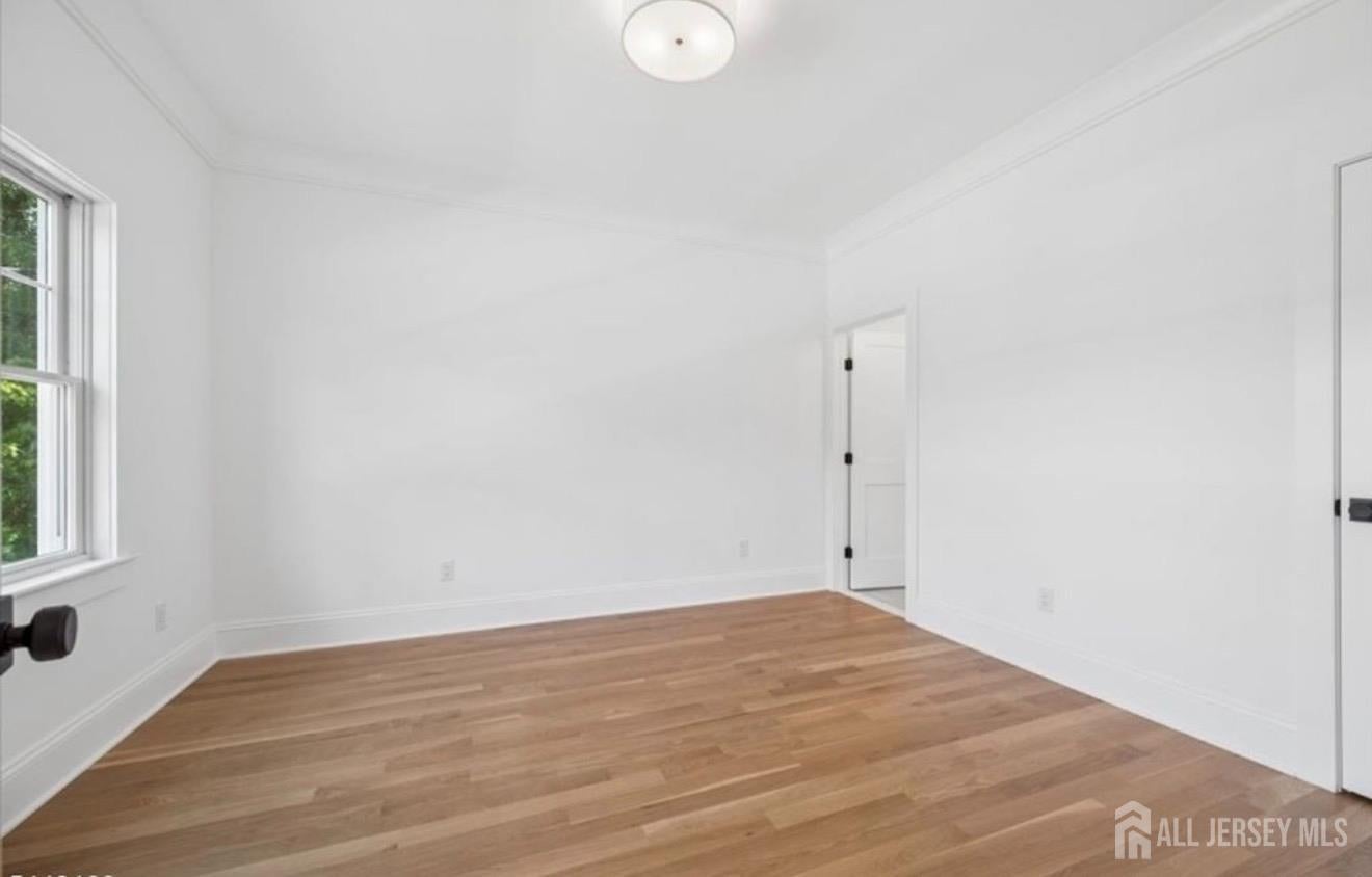 21 Middlesex Ave, Edison, NJ, 08820, USA, 5 Bedrooms Bedrooms, ,5 BathroomsBathrooms,Residential,Active,21 Middlesex Ave,2615867R