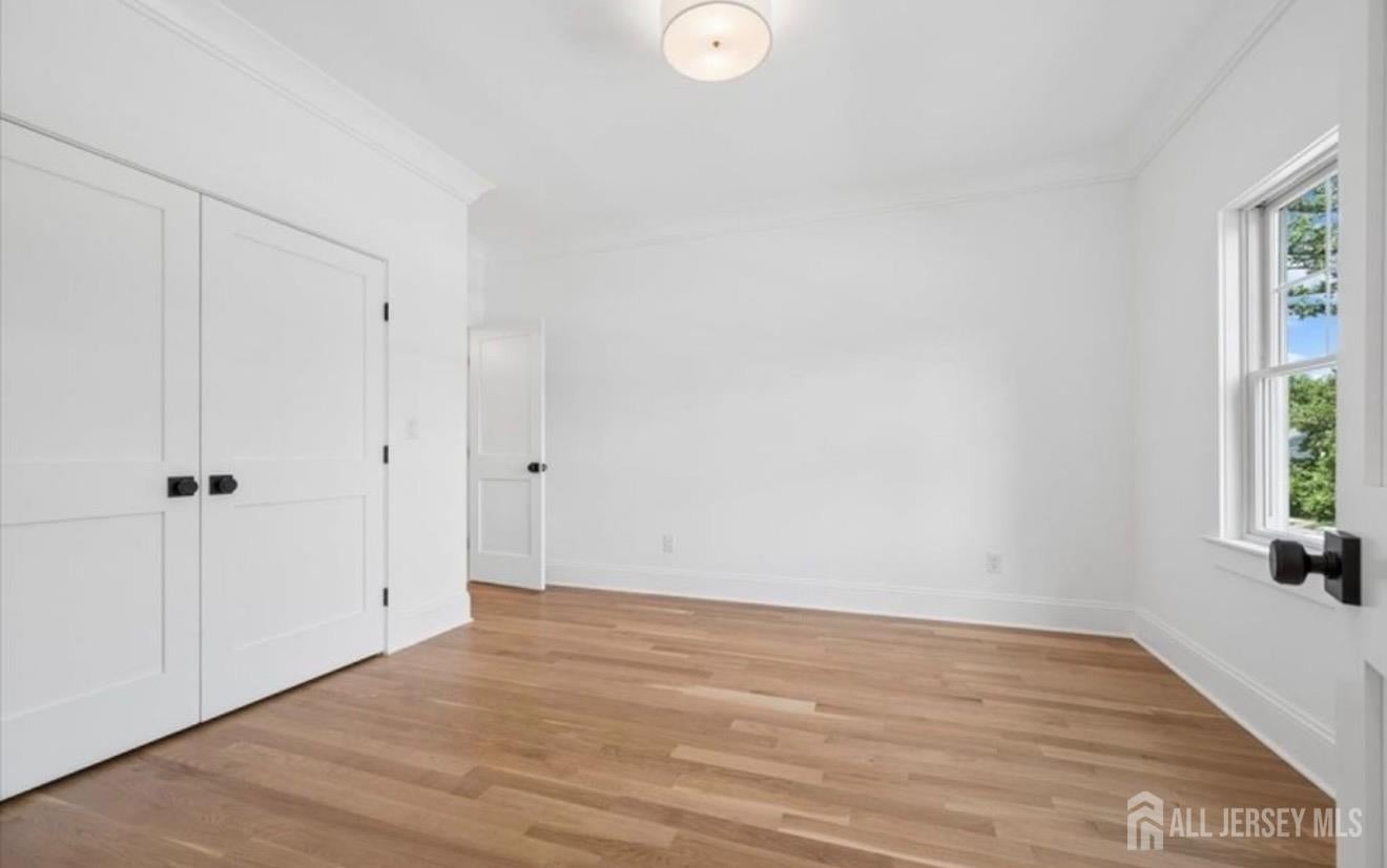 21 Middlesex Ave, Edison, NJ, 08820, USA, 5 Bedrooms Bedrooms, ,5 BathroomsBathrooms,Residential,Active,21 Middlesex Ave,2615867R