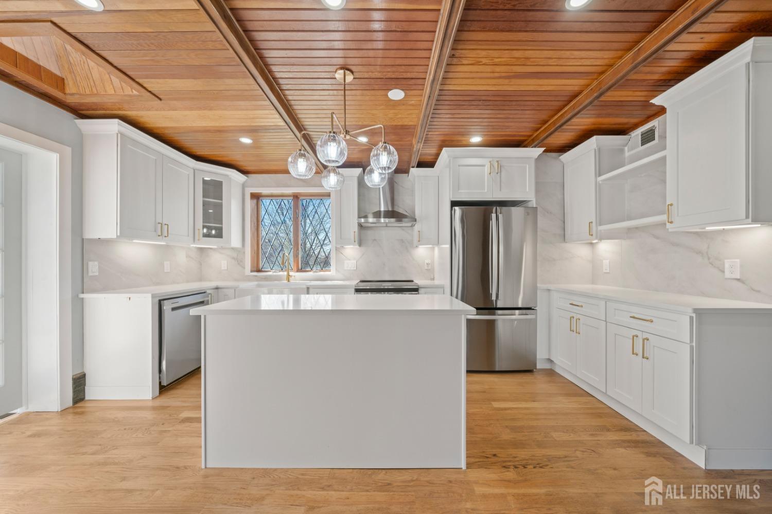 657 Amboy Avenue, Edison, New Jersey image 8