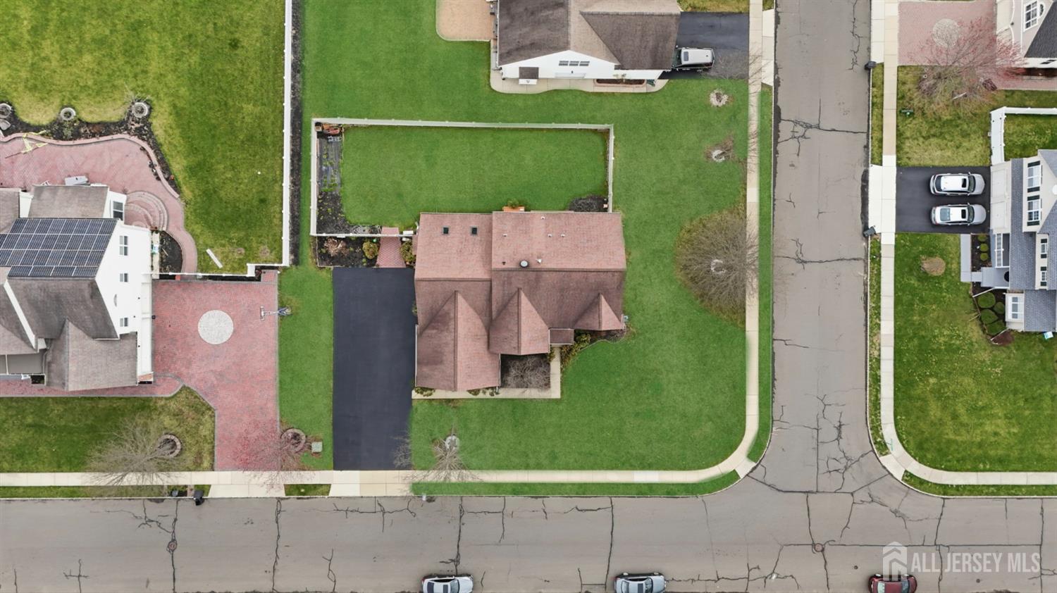 South Brunswick, New Jersey, 08852, United States, 4 Bedrooms Bedrooms, ,3 BathroomsBathrooms,Residential,Active,2043800