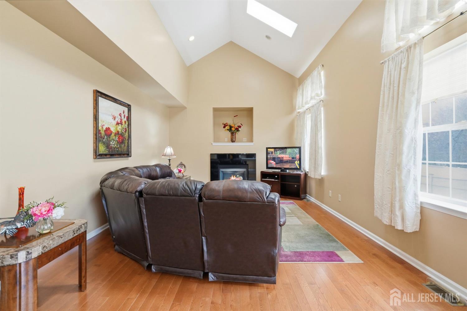 South Brunswick, New Jersey, 08852, United States, 4 Bedrooms Bedrooms, ,3 BathroomsBathrooms,Residential,Active,2043800