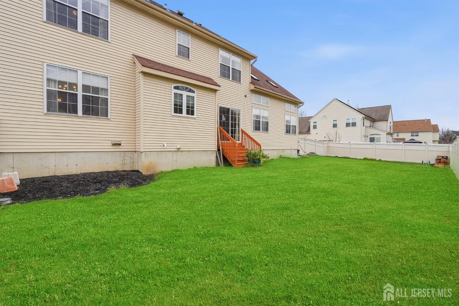 South Brunswick, New Jersey, 08852, United States, 4 Bedrooms Bedrooms, ,3 BathroomsBathrooms,Residential,Active,2043800