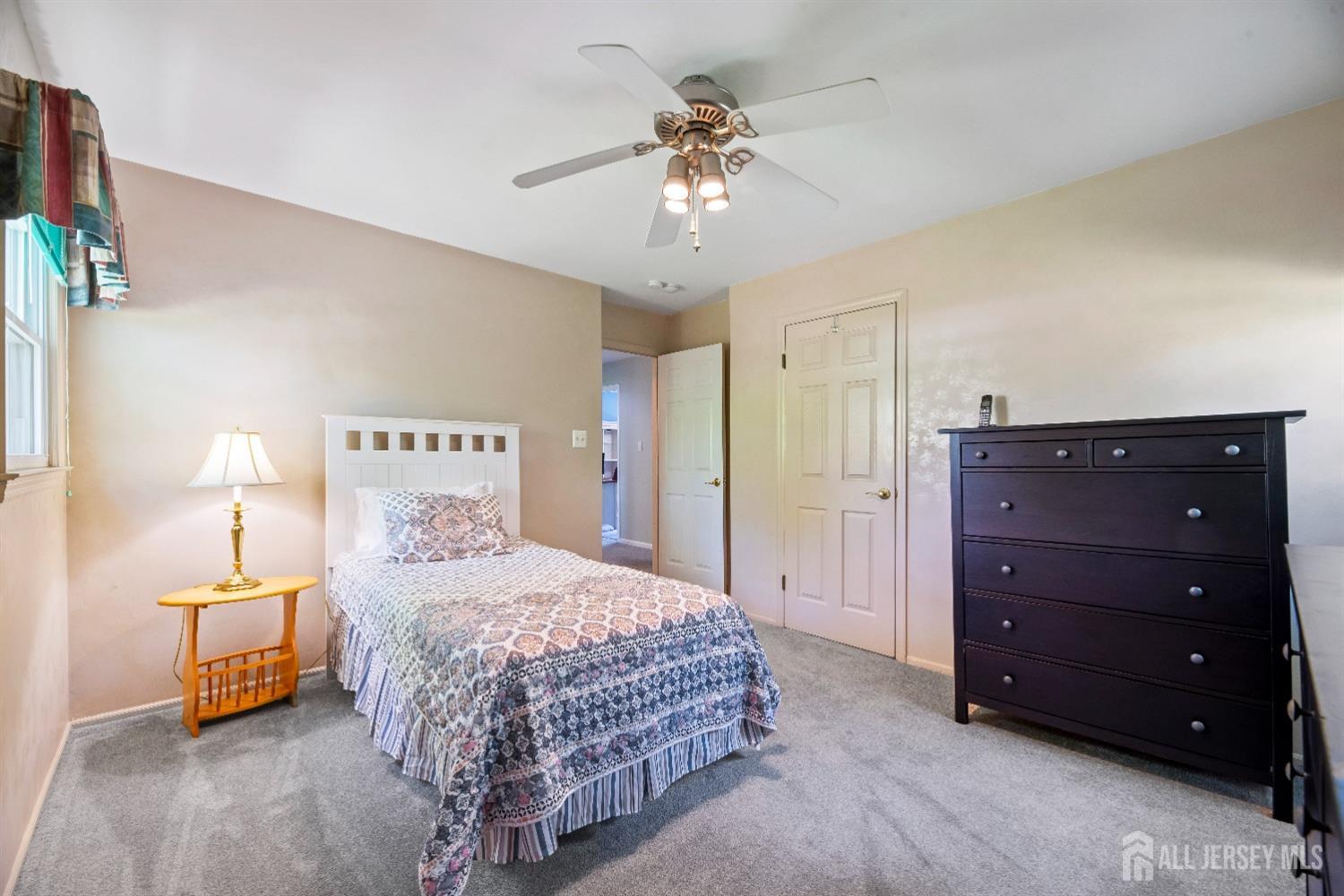 14 Appleby Lane, East Brunswick, New Jersey image 18