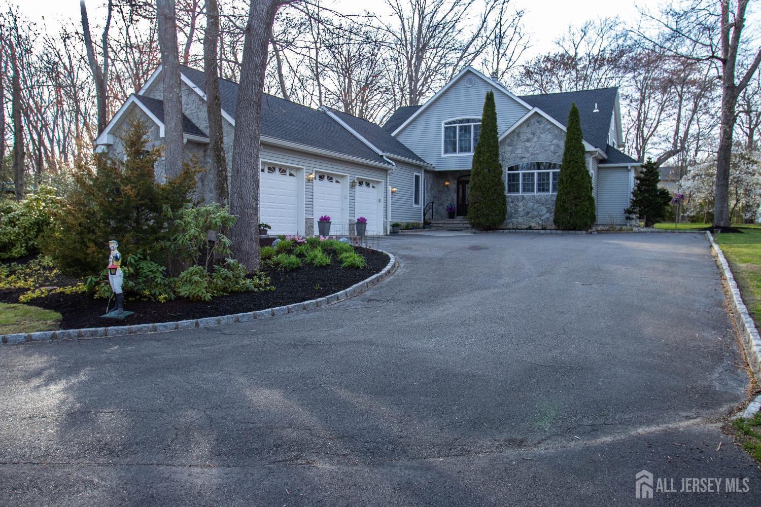 640 Old Stage Road, East Brunswick, New Jersey image 46