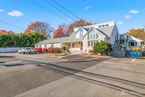 Homes For Rent - 1818 Oak Tree Road<br/> Edison, NJ 08820