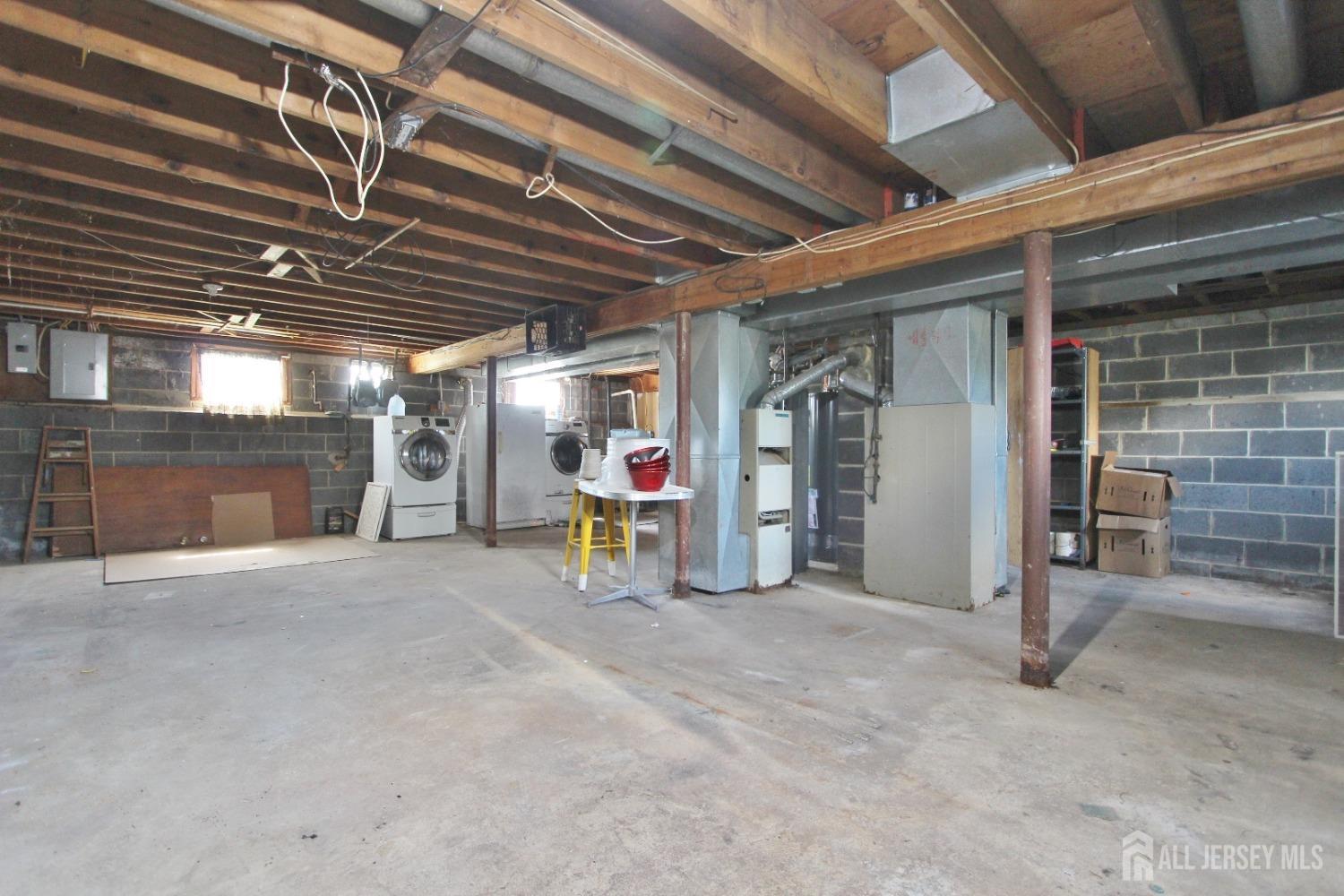 South Plainfield, New Jersey 07080, United States, 2 Bedrooms Bedrooms, ,1 BathroomBathrooms,Residential,Active,165478