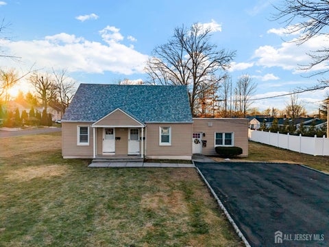 Multifamily For Sale - 973 Ellis Parkway<br/> Edison, NJ 08820