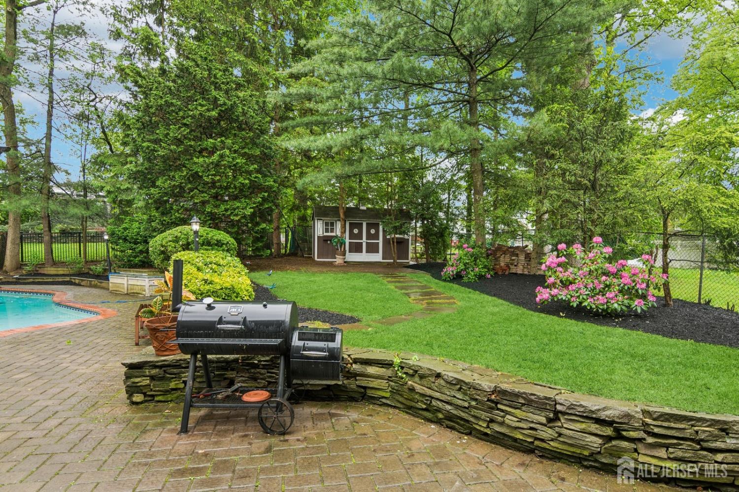 95 Union Avenue, Edison, New Jersey image 32