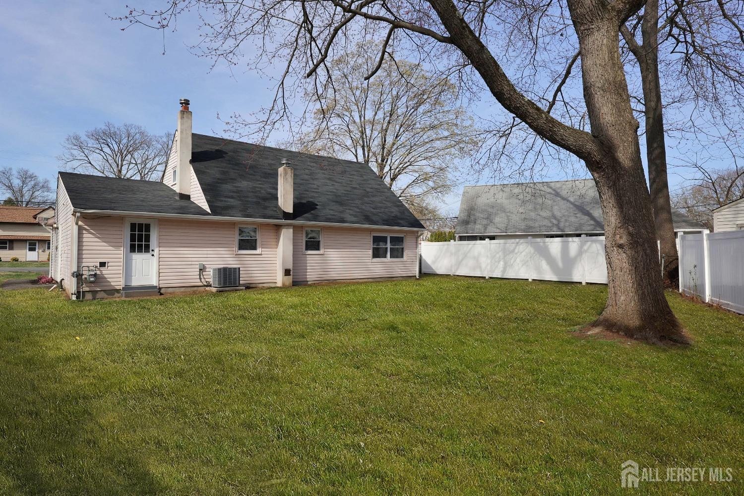 42 Southwood Drive, Old Bridge, New Jersey image 8