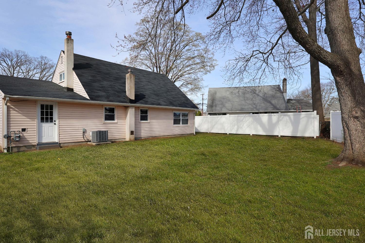 42 Southwood Drive, Old Bridge, New Jersey image 9