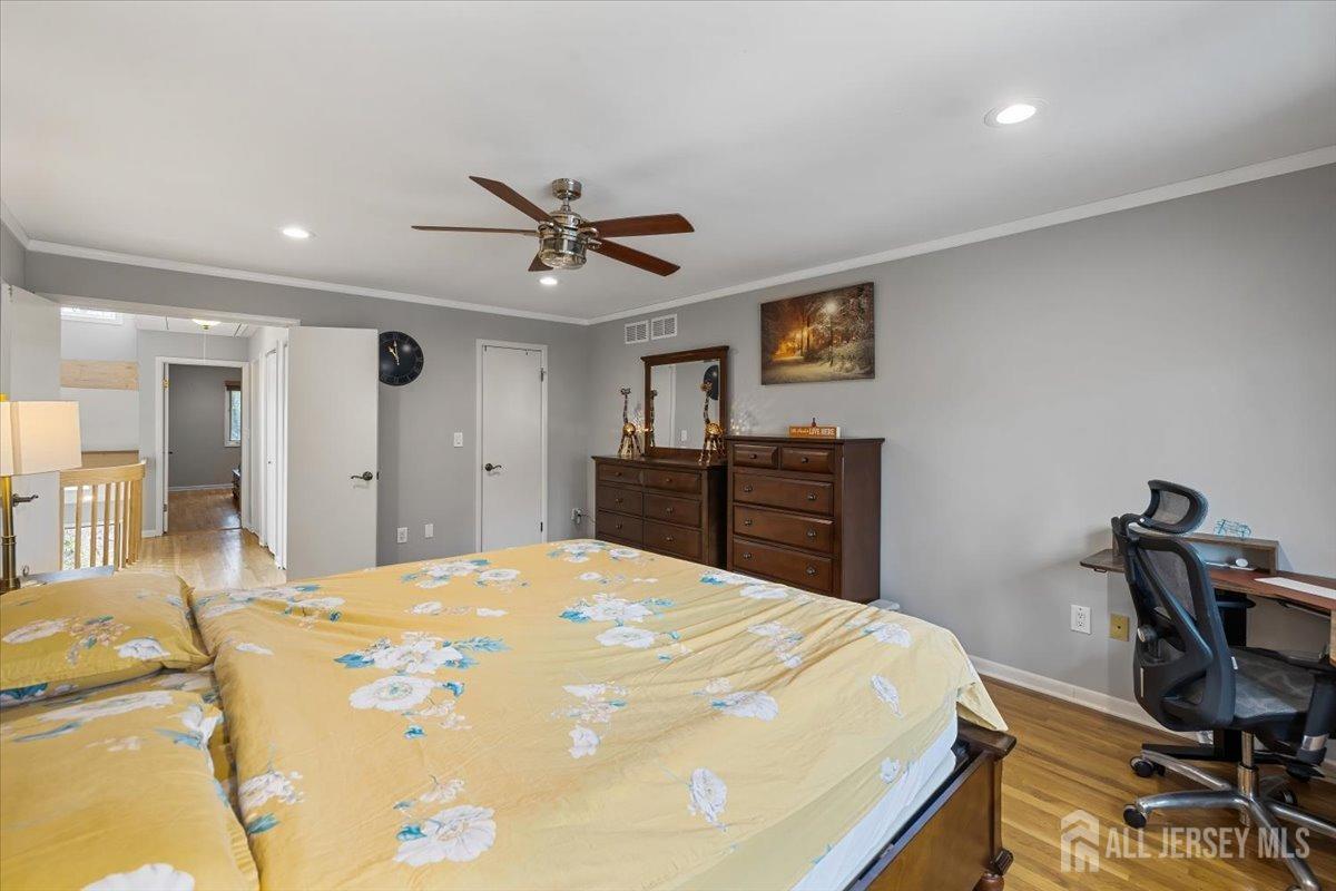 87 Sullivan Drive, West Orange, New Jersey image 23