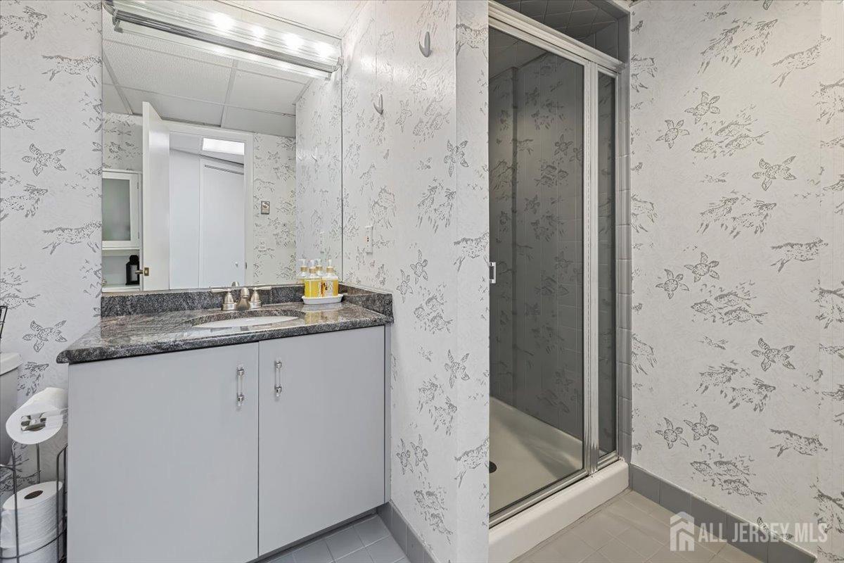 87 Sullivan Drive, West Orange, New Jersey image 28