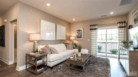 Featured picture for the property 2615566R