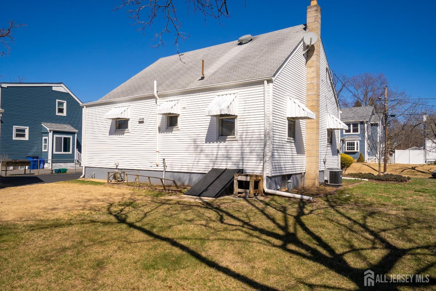 16 Robert Street, Spotswood, New Jersey image 9