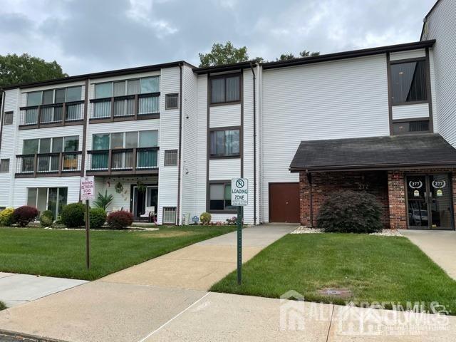 277-2E Cross Drive, Monroe Township, New Jersey image 1