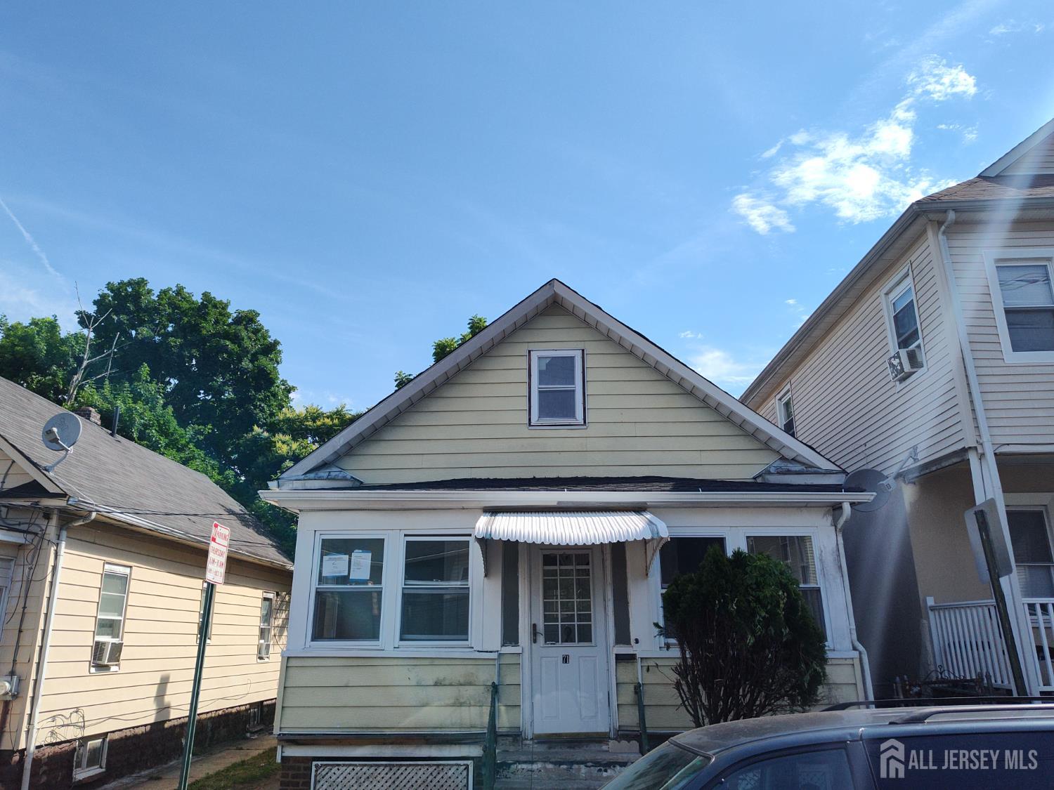 71 S Ward Street S