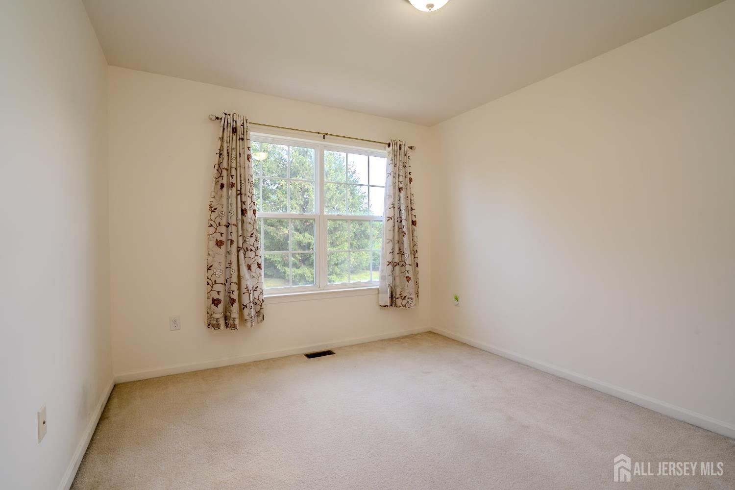 2438 Canterbury Lane, North Brunswick, New Jersey image 19