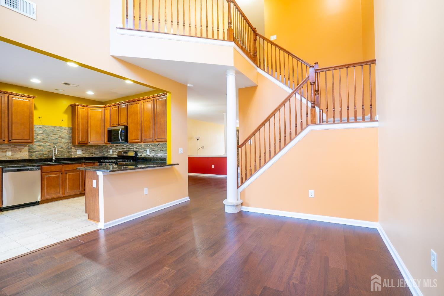 2438 Canterbury Lane, North Brunswick, New Jersey image 4