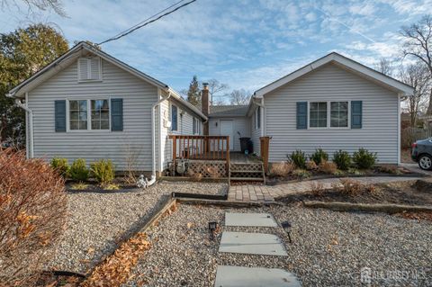 Homes For Sale - 12 Parmly Street<br/> Rumson, NJ 07760