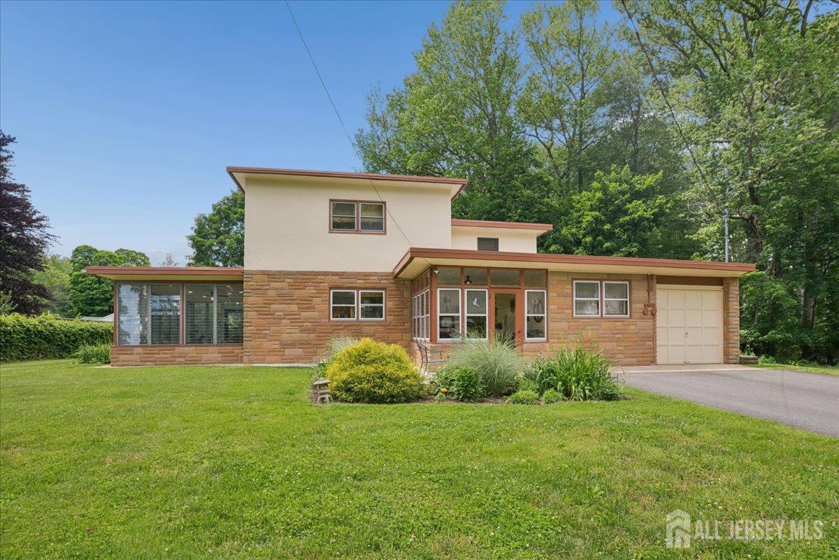 3 Cedar Court