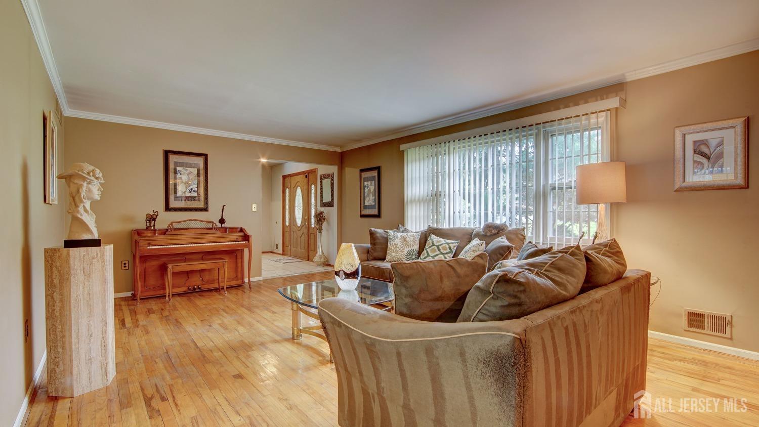 17 Florence Drive, Monroe Township, New Jersey image 7
