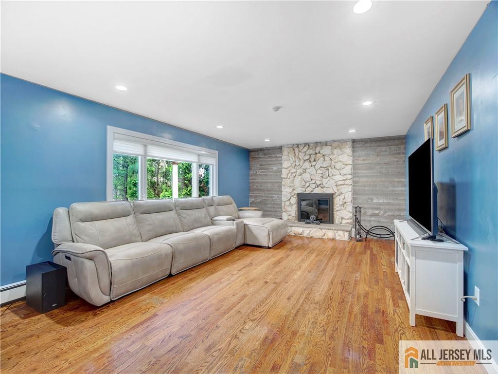 4 Cherokee Road, East Brunswick, New Jersey image 17