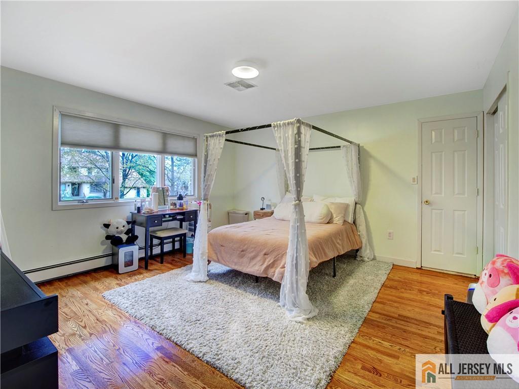4 Cherokee Road, East Brunswick, New Jersey image 22