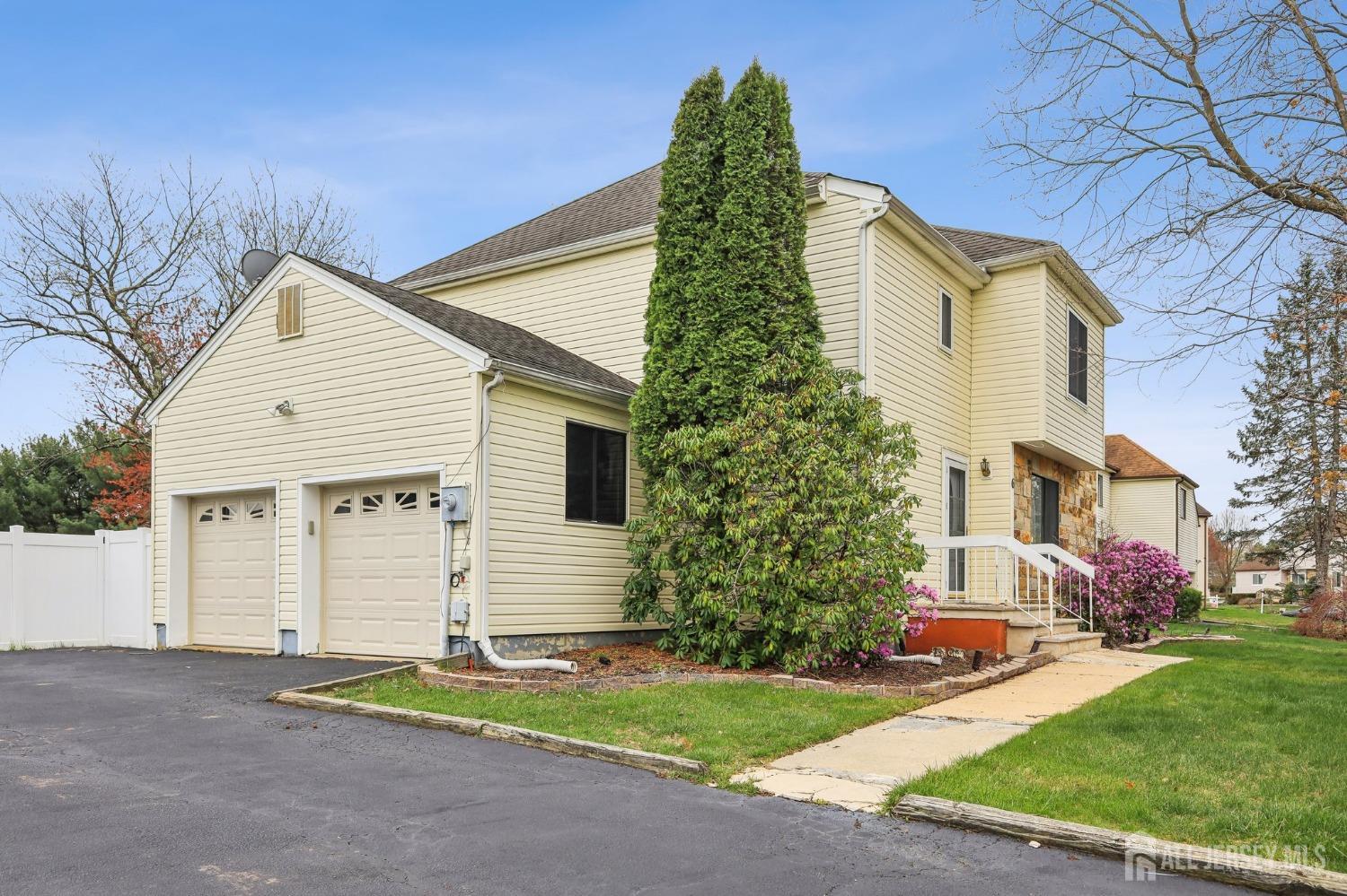 6 S 6 Schindler Dr. S Drive, Old Bridge, New Jersey image 1