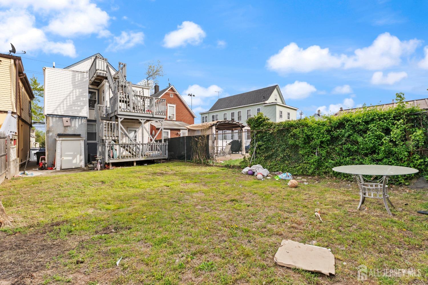 423 Augustine Place