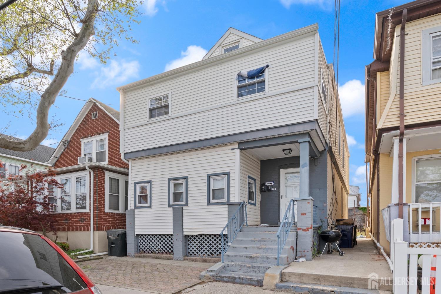 423 Augustine Place