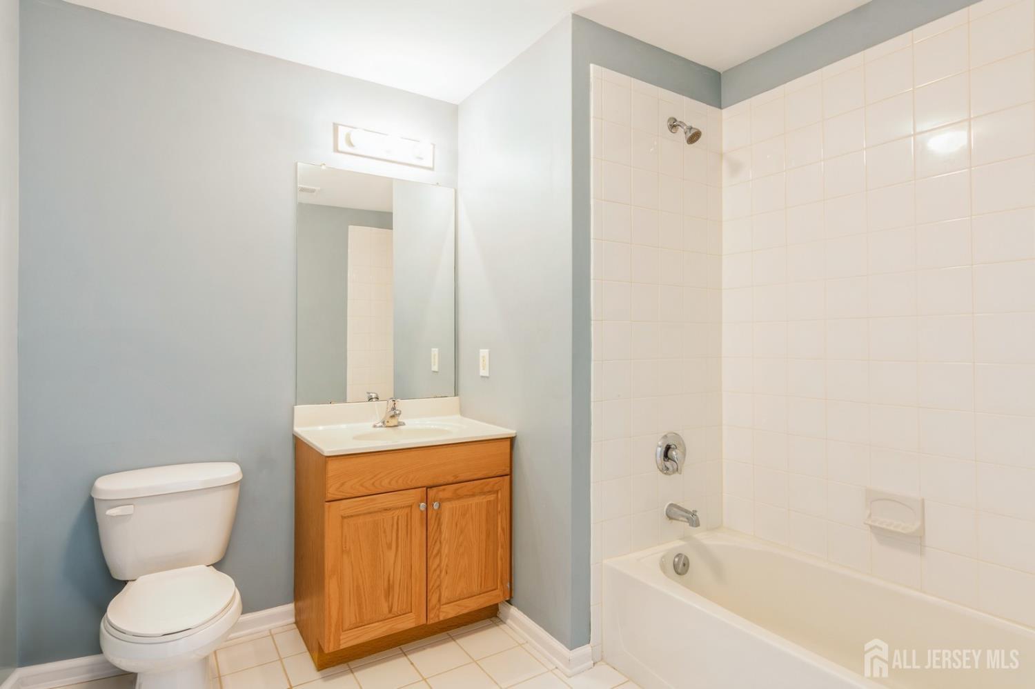 914 Cedar Court, New Brunswick, New Jersey image 10