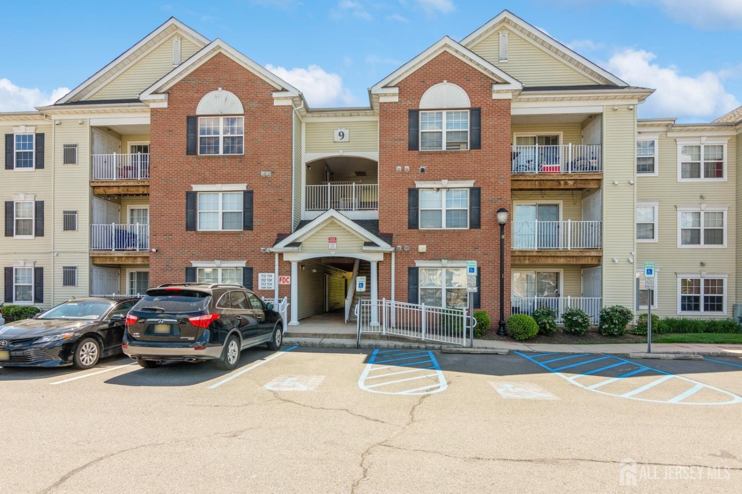 914 Cedar Court, New Brunswick, New Jersey image 13