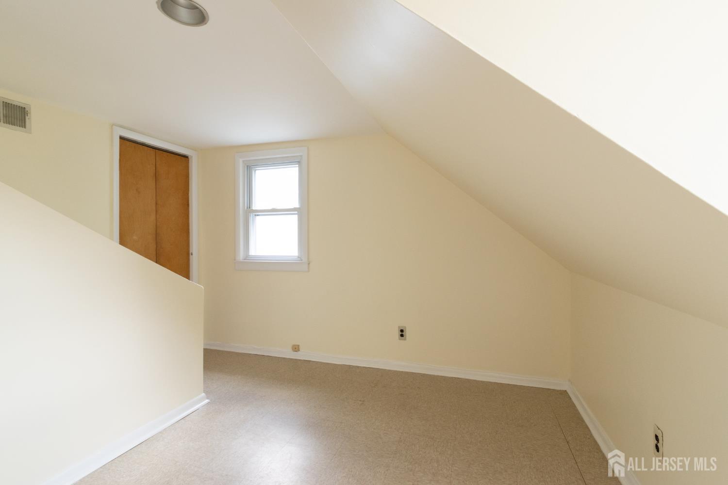 Union Twp, New Jersey 07083, United States, 4 Bedrooms Bedrooms, ,1 BathroomBathrooms,Residential,Active,176469